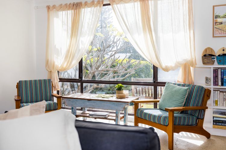 The Beach Bach – Pet Friendly with Firepit