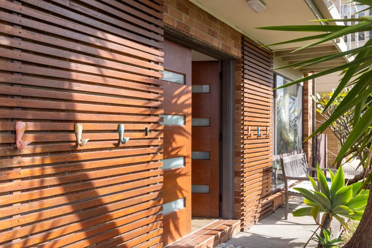 The Beach Bach – Pet Friendly with Firepit