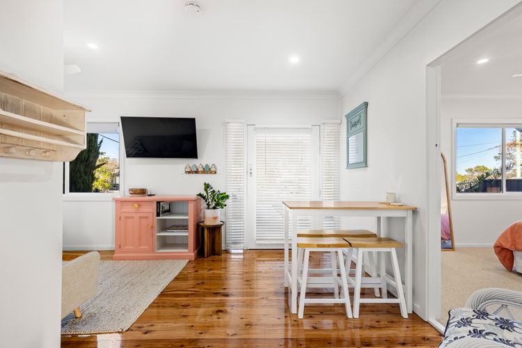The Little Pelican – 2 Min Walk to Crookhaven River