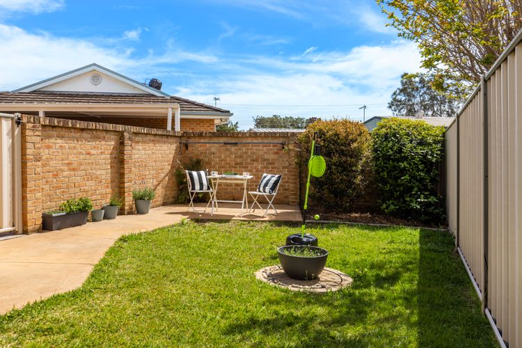 Killarney – Pet Friendly – 10 Minutes Walk to Beach