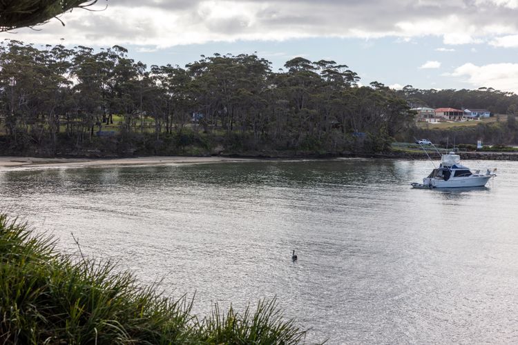Beach Cottage – Pet Friendly – 2 Mins walk to Beach