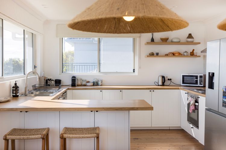 Beach Cottage – Pet Friendly – 2 Mins walk to Beach