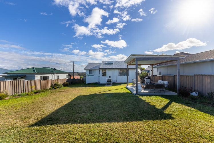 Beach Cottage – Pet Friendly – 2 Mins walk to Beach