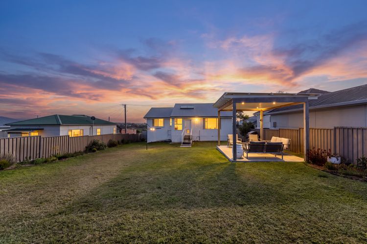 Beach Cottage – Pet Friendly – 2 Mins walk to Beach