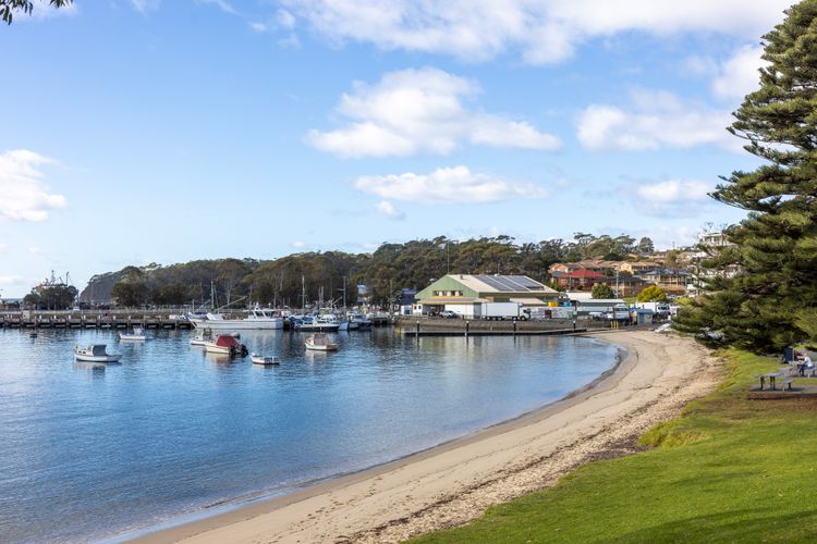 Beach Cottage – Pet Friendly – 2 Mins walk to Beach
