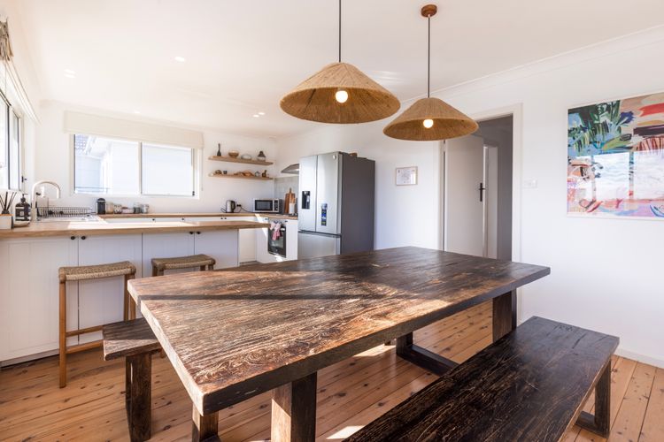Beach Cottage – Pet Friendly – 2 Mins walk to Beach