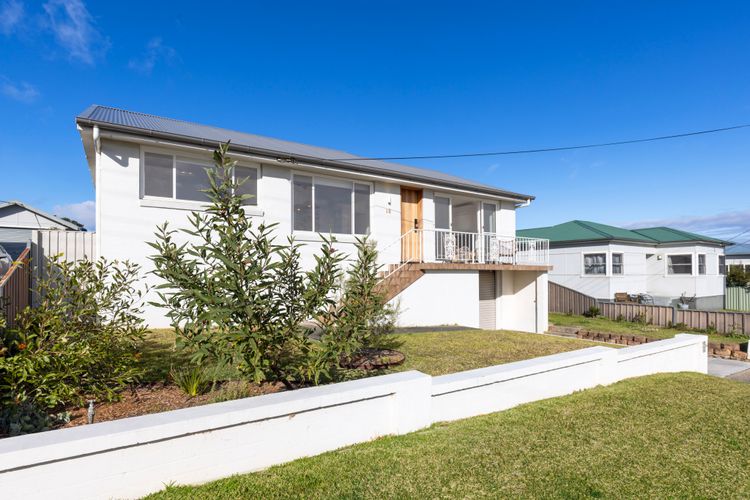 Beach Cottage – Pet Friendly – 2 Mins walk to Beach