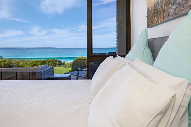 Amazing views, Amazing beachfront at your doorstep