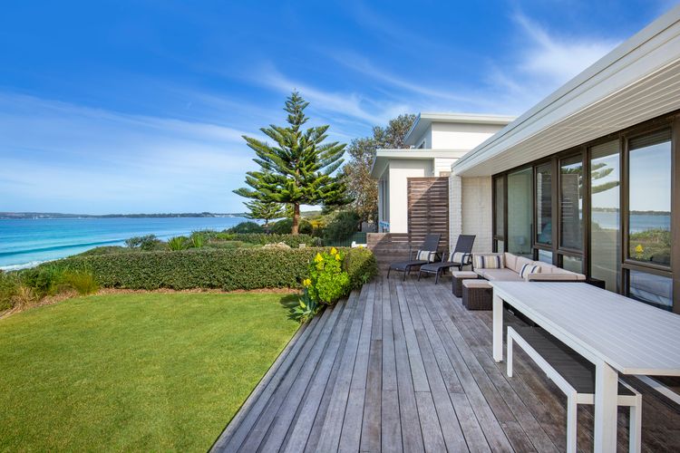 Amazing views, Close to local golf course, Amazing beachfront at your doorstep