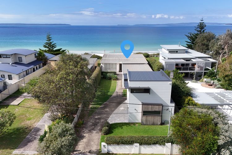 Azure Absolute Beachfront – Pet Friendly with Stunning Views