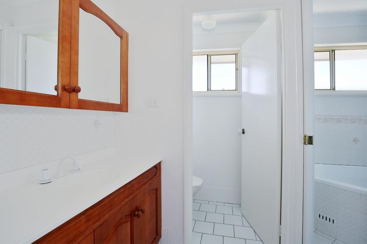 The Crescent @ Currarong – Pet Friendly Beachfront