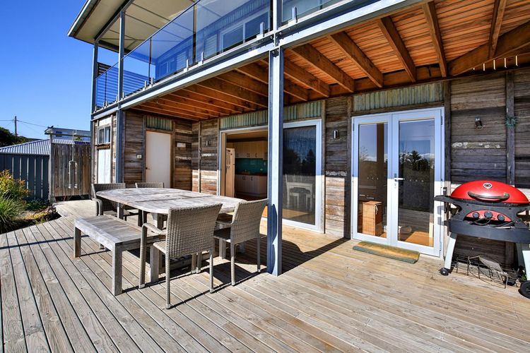 The Palings at Culburra – Pet Friendly Masterpiece