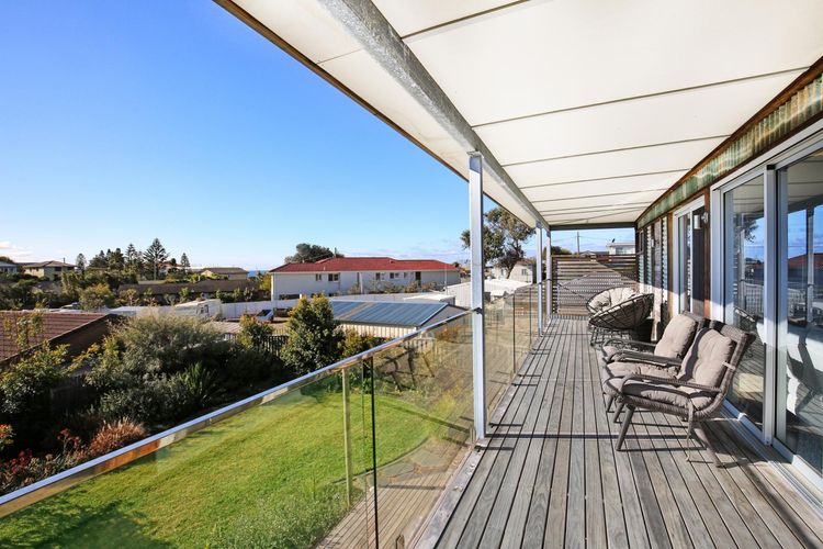 The Palings at Culburra – Pet Friendly Masterpiece