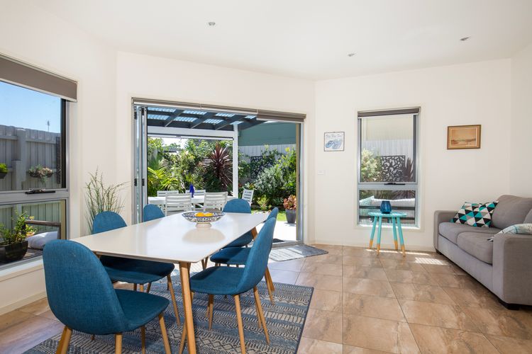 Thalassa – Pet Friendly – 2 Mins Walk to Beach