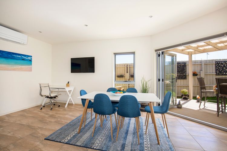 Thalassa – Pet Friendly – 2 Mins Walk to Beach