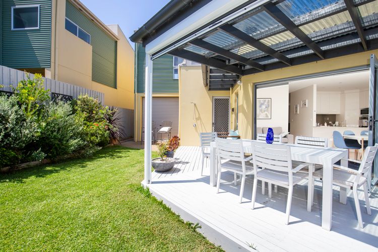 Thalassa – Pet Friendly – 2 Mins Walk to Beach