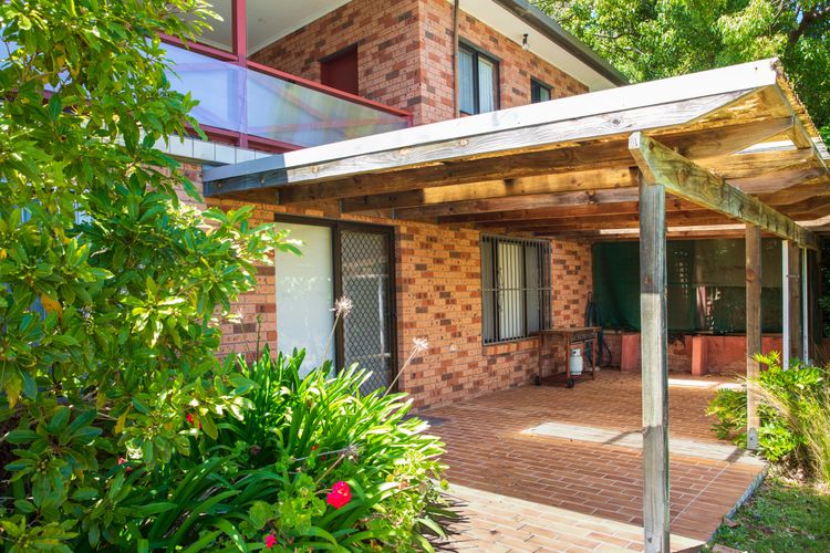 Bayview – Absolute Waterfront with Jetty – 5 Mins to Hyams Beach