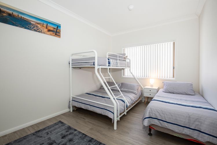 Bayview – Absolute Waterfront with Jetty – 5 Mins to Hyams Beach