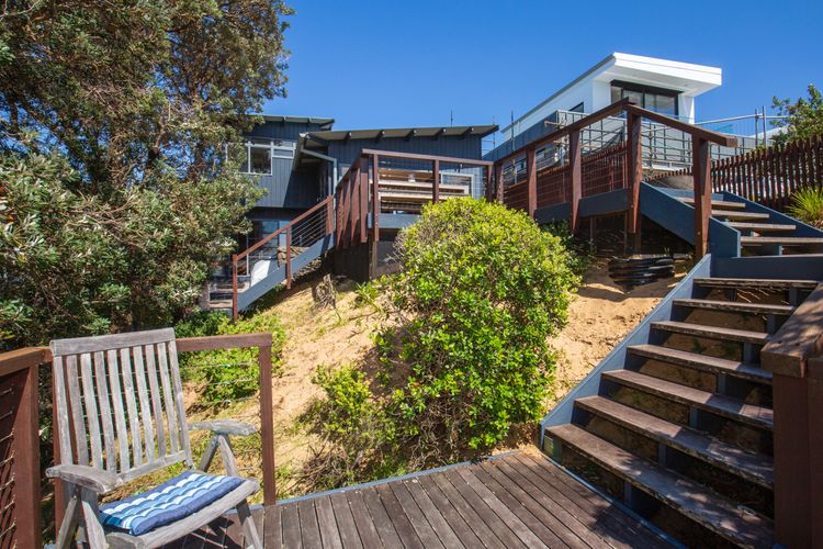 Amazing beachfront at your doorstep, Easy access to an amazing surf beach for surfing