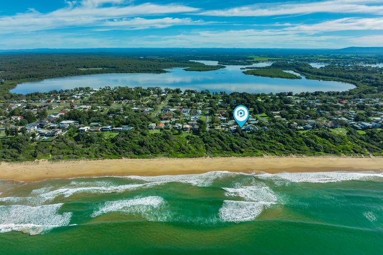 Amazing beachfront at your doorstep, Easy access to an amazing surf beach for surfing