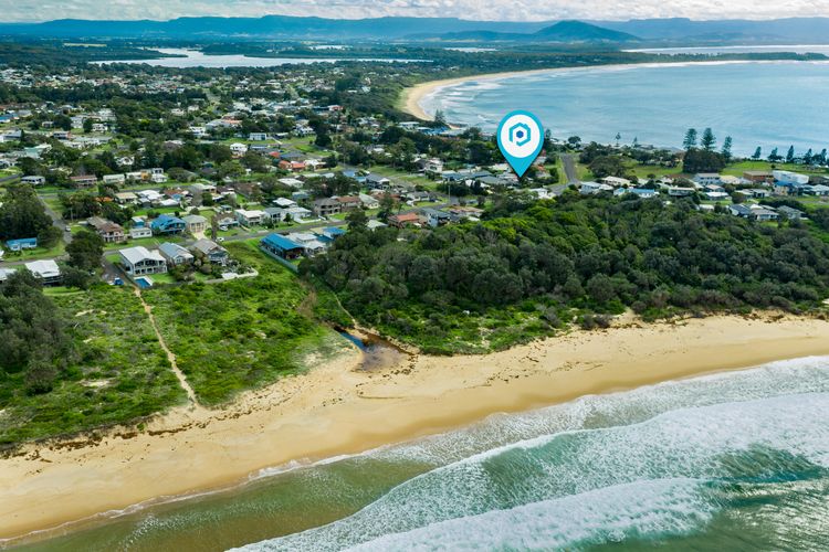 Amazing beach only a few minutes walk away, Easy access to an amazing surf beach for surfing