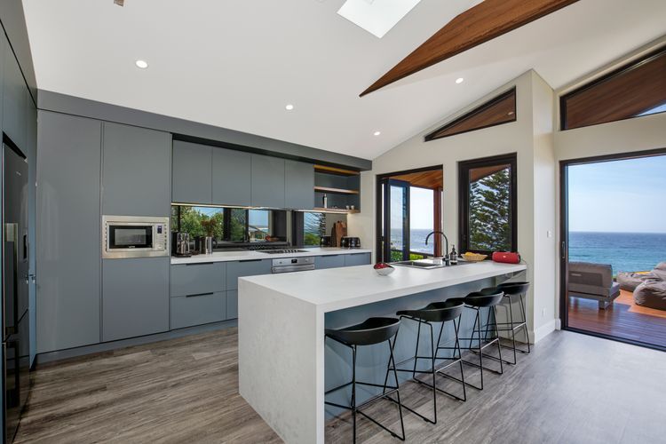 Fantastic chef's kitchen for preparing gourmet meals