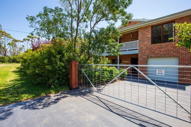 Eagles Point – Water Views – Pet Friendly
