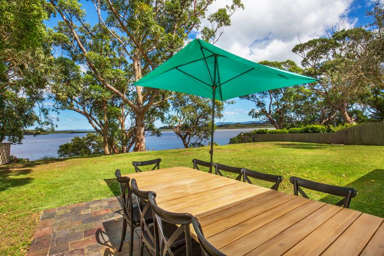 Amazing lakefront at your doorstep, Amazing beach only a few minutes walk away, Easy access to an amazing surf beach for surfing