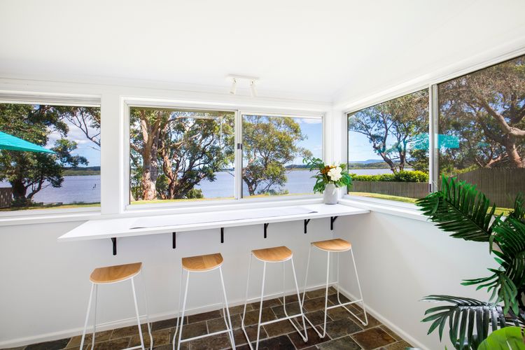 Amazing lakefront at your doorstep, Amazing beach only a few minutes walk away, Easy access to an amazing surf beach for surfing