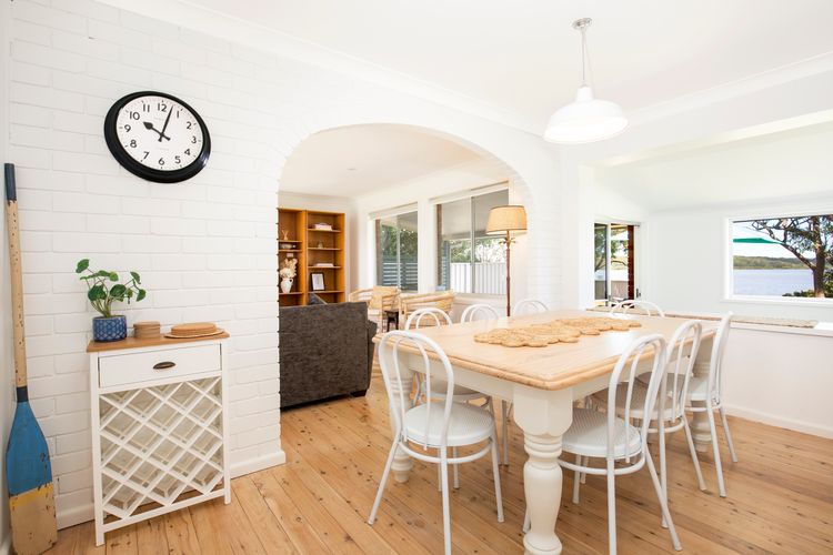 Curleys Outlook – Pet Friendly Waterfront