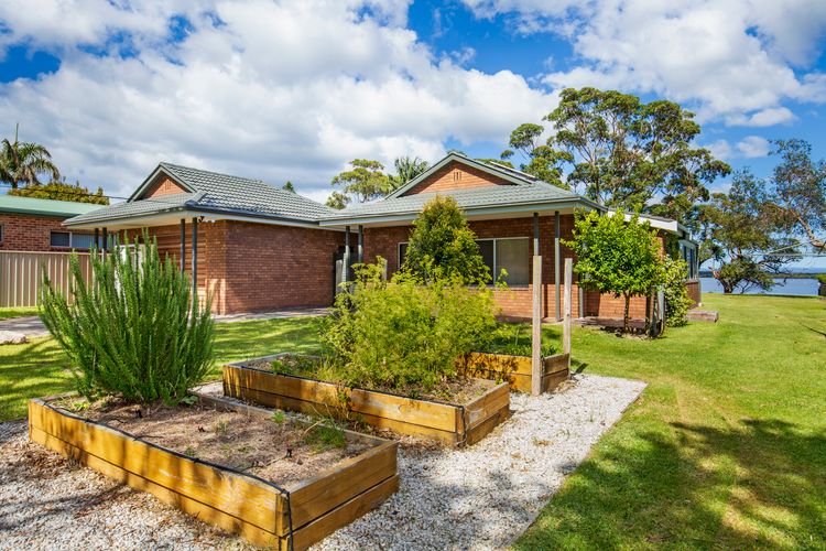 Curleys Outlook – Pet Friendly Waterfront
