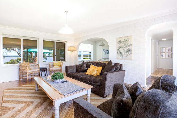 Curleys Outlook – Pet Friendly Waterfront