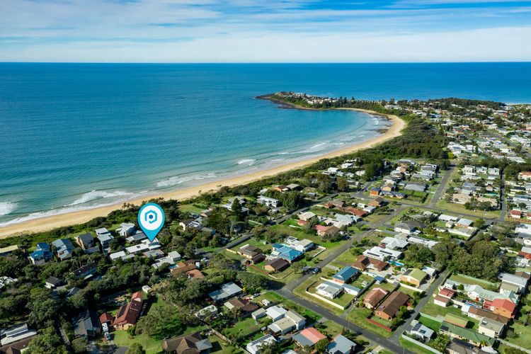 Amazing beach only a few minutes walk away, Easy access to an amazing surf beach for surfing