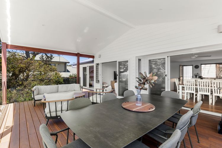 Surfspray – Pet Friendly – Absolute Beachfront