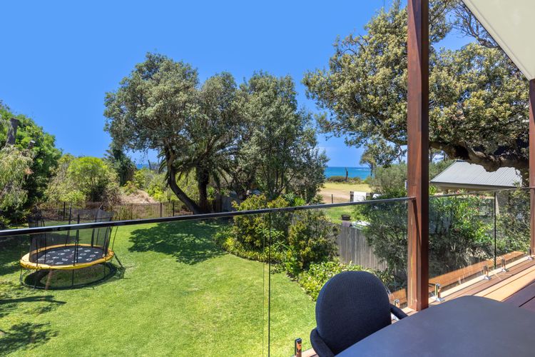 Surfspray – Pet Friendly – Absolute Beachfront
