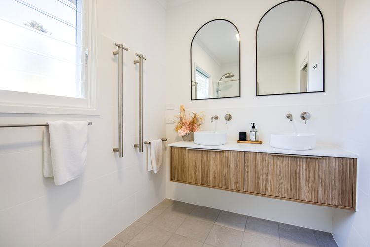 Surfspray – Pet Friendly – Absolute Beachfront