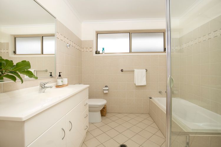 Surfspray – Pet Friendly – Absolute Beachfront