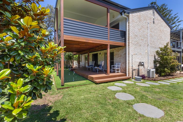 Surfspray – Pet Friendly – Absolute Beachfront