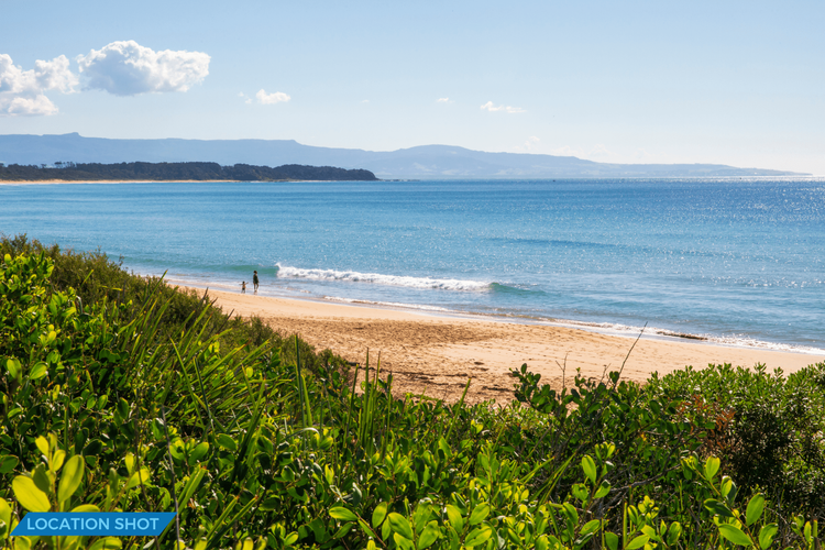 Amazing beach only a few minutes walk away, Easy access to an amazing surf beach for surfing