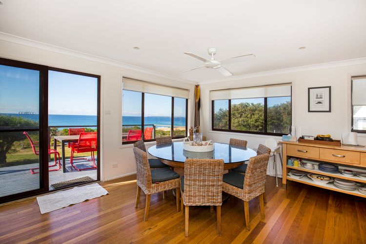 Endless Summer – Absolute Beachfront – Pet Friendly