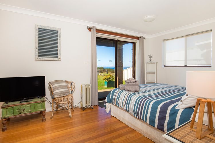 Endless Summer – Absolute Beachfront – Pet Friendly