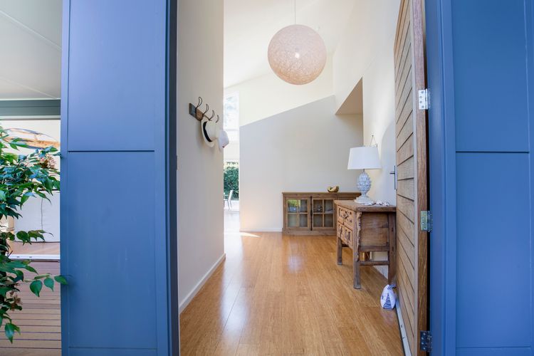 Sapphire Sands – Pet Friendly – Community Pool
