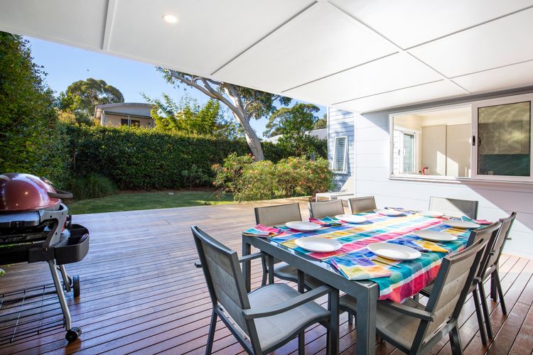 Sapphire Sands – Pet Friendly – Community Pool
