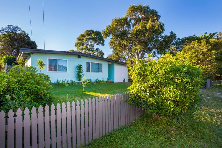 Beachwood – Firepit – Pet Friendly – 2 Mins Walk to the Beach