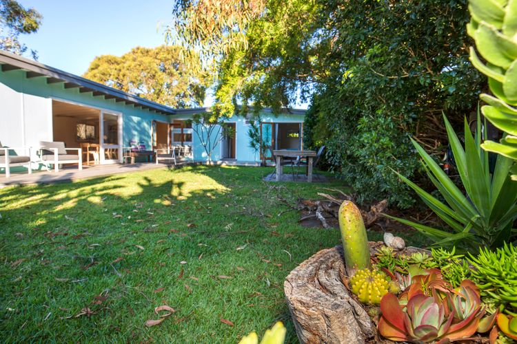 Close to local golf course, Amazing beach only a few minutes walk away