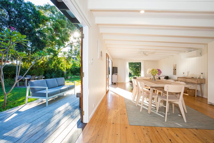 Beachwood – Firepit – Pet Friendly – 2 Mins Walk to the Beach