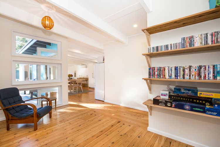 Beachwood – Firepit – Pet Friendly – 2 Mins Walk to the Beach