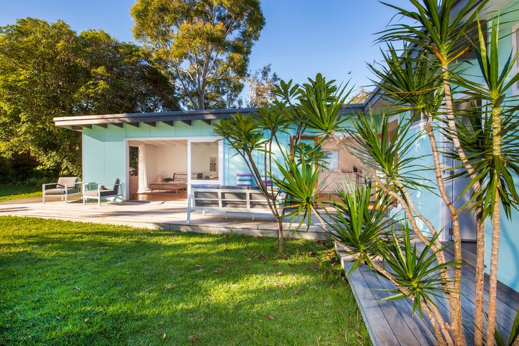 Close to local golf course, Amazing beach only a few minutes walk away
