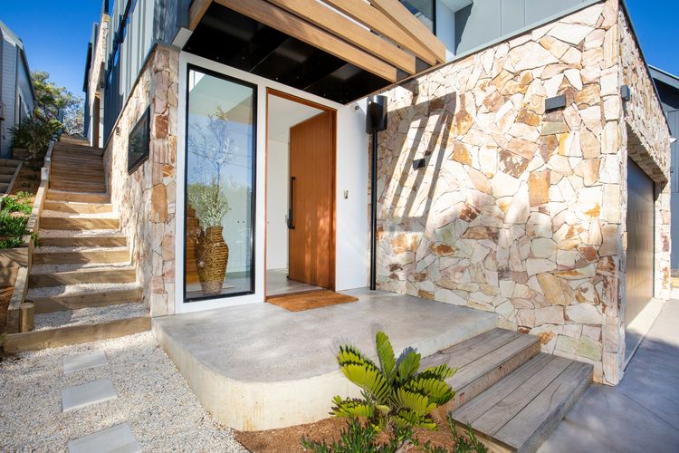 Banksia – Stunning New Absolute Beachfront