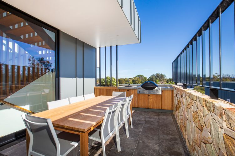 Banksia – Stunning New Absolute Beachfront